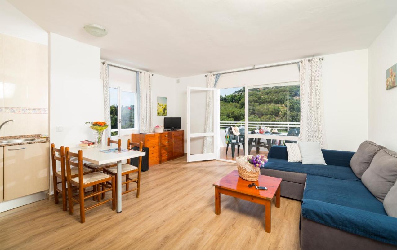Appartamento con Vista Montagna (2 Adulti + 2 Bambini)